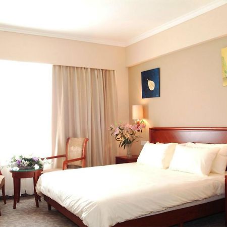 Greentree Inn Beijing Daxing Huangcun Qingyuan Road Metro Station Express Hotel Bagian luar foto