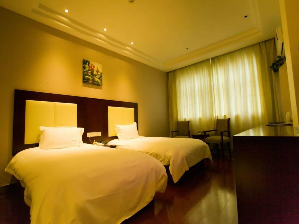 Greentree Inn Beijing Daxing Huangcun Qingyuan Road Metro Station Express Hotel Bagian luar foto