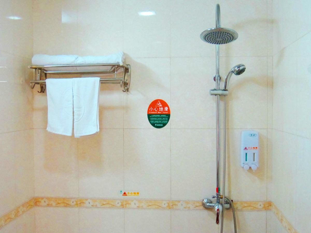 Greentree Inn Beijing Daxing Huangcun Qingyuan Road Metro Station Express Hotel Bagian luar foto