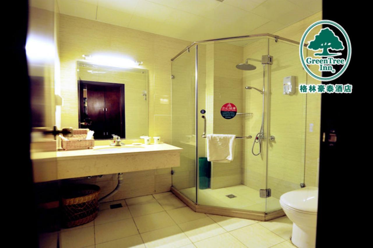 Greentree Inn Beijing Daxing Huangcun Qingyuan Road Metro Station Express Hotel Bagian luar foto